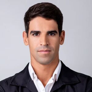 Dr. Mateus Queiroz